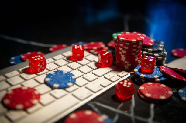Mahjong Ways tile grid with cluster symbols highlighted